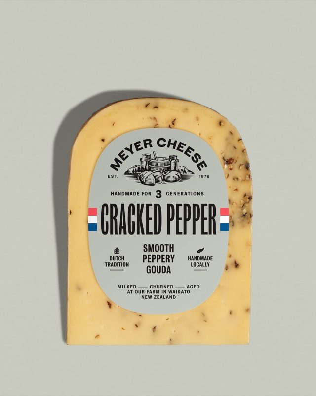 Cracked Pepper Gouda
